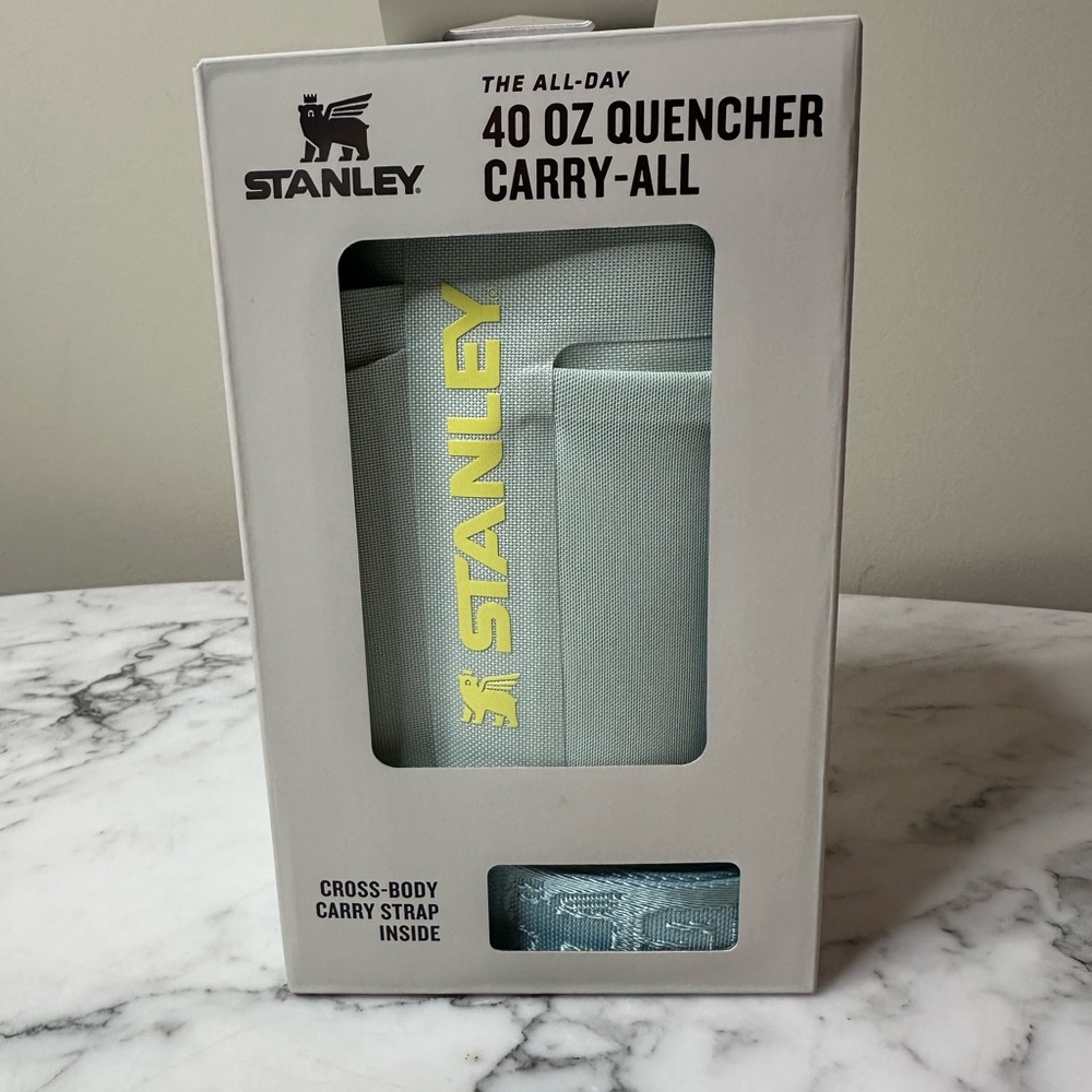 Stanley All Day 40 Oz Quencher Carry-All